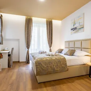 Pensión Luxury Fetivi, Split