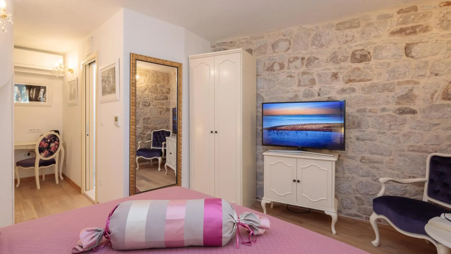 Opera Heritage Rooms Split Croatia