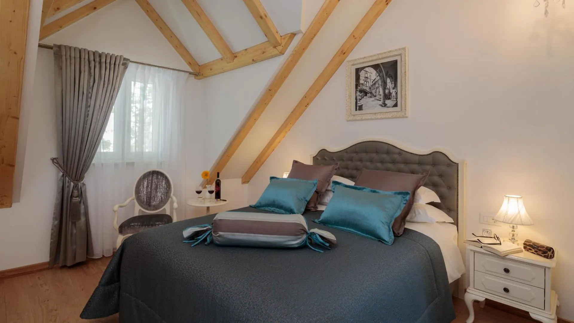 Opera Heritage Rooms Split 4*,  Croatia