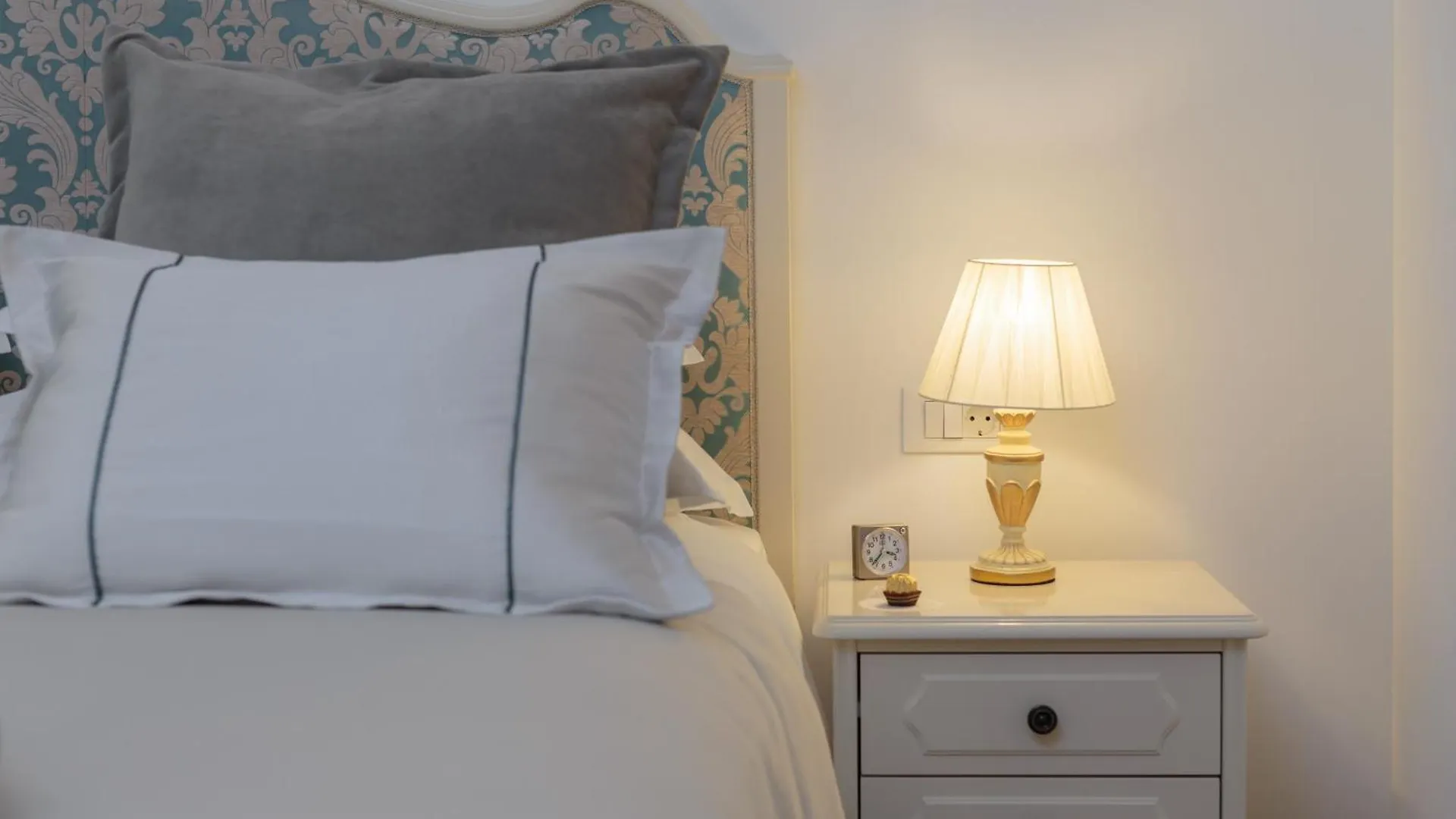 Bed & Breakfast Opera Heritage Rooms Split